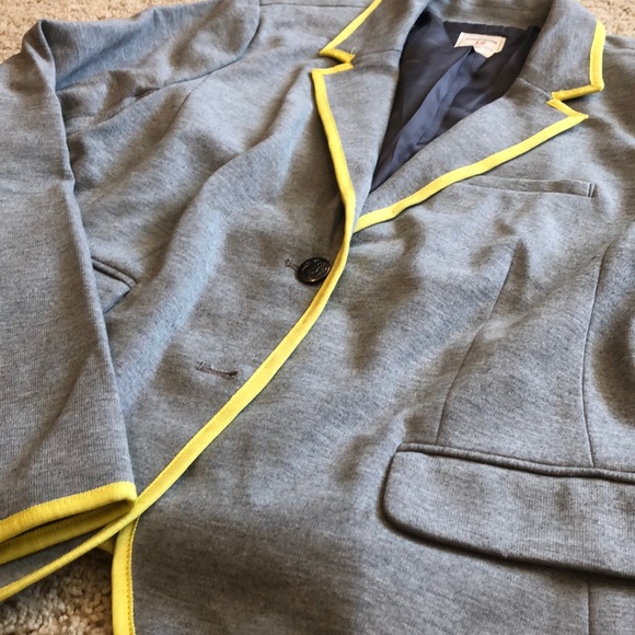 GAP Jacket - Picture 2 of 4